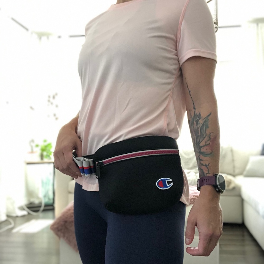 NWOT Champion Fanny pack/waist bag - Picture 2 of 6